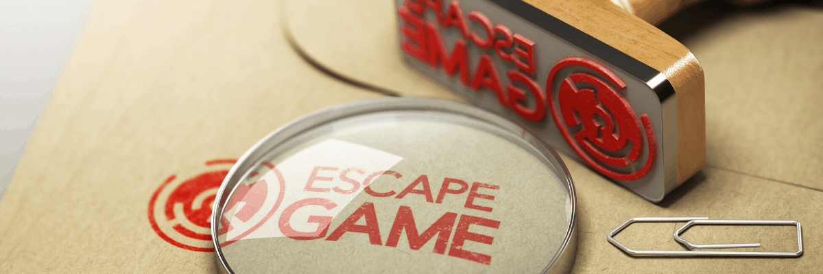 Items on a table depicting an escape room